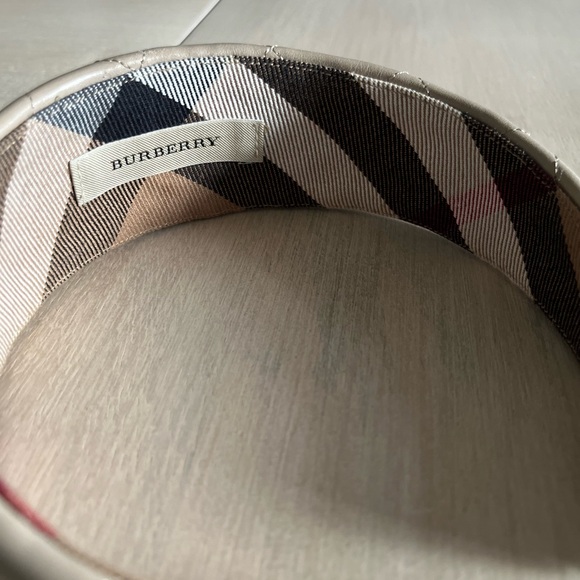 BURBERRY quilted tan Leather hair band. - Picture 6 of 6